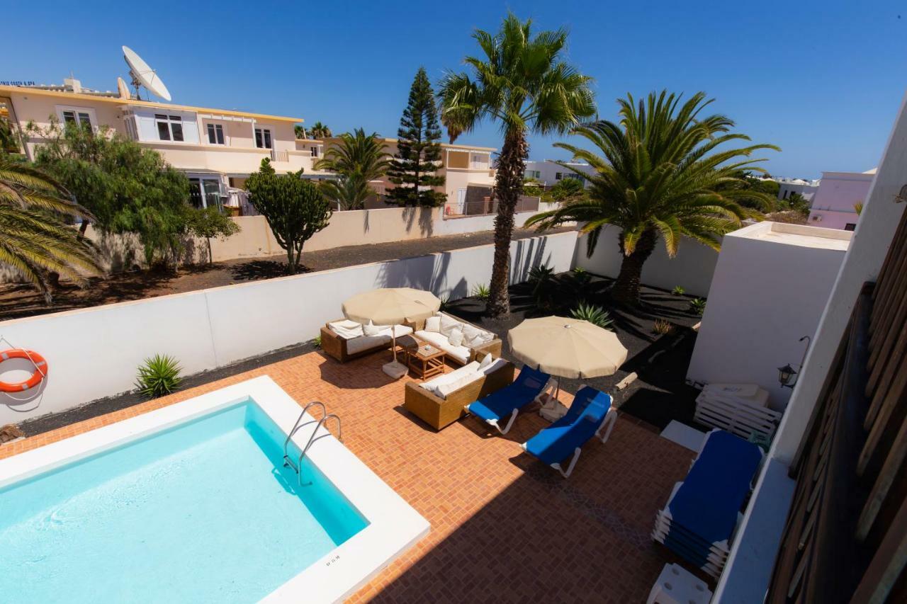 Reina * Costa Teguise